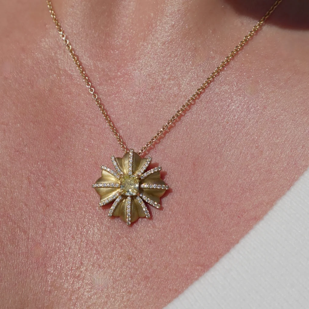 The Meelie Flower Diamond Pendant - Image 5