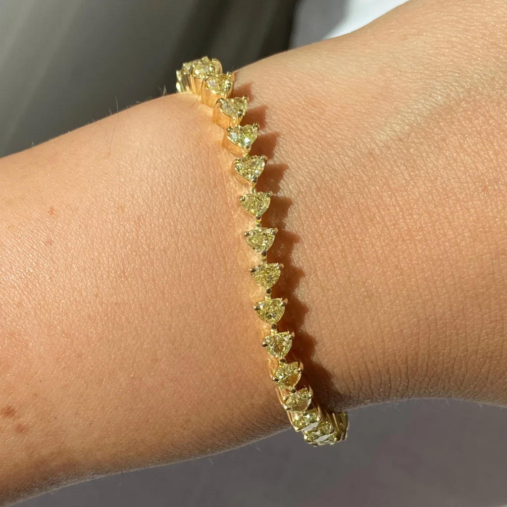 Alternative view of Yellow Heart Shape Diamond Tennis Bracelet